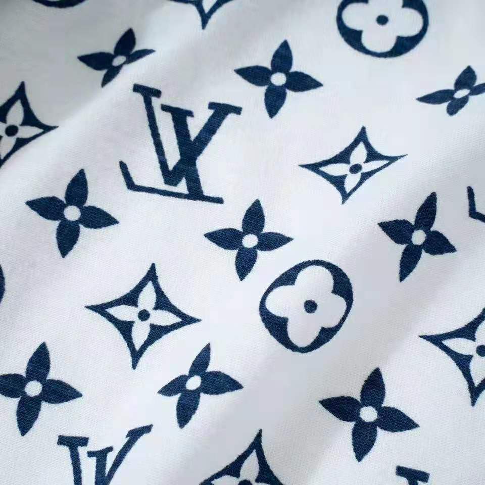 LOUIS VUITTON White Navy Monogram LV Escale Printed T-Shirt Small