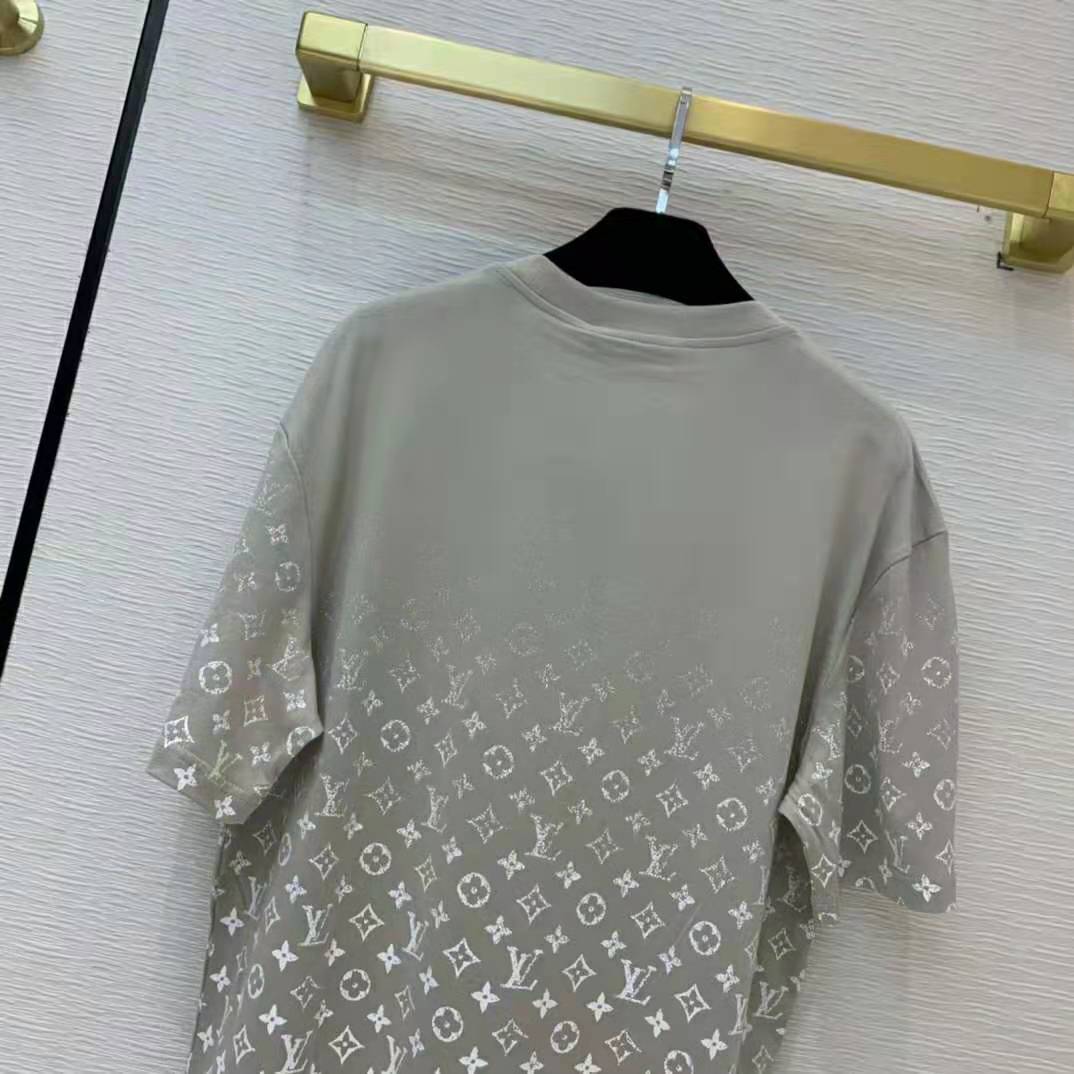 T-shirt Louis Vuitton Grey size XS International in Cotton - 33599061