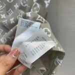 Louis Vuitton Women Monogram Gradient T-Shirt Cotton Grey - immagine 12