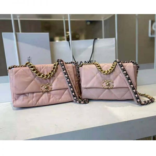 Chanel Women Chanel 19 Flap Bag Lambskin Gold Silver-Tone Ruthenium-Finish Metal Light Pink (15)