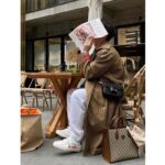 Gucci Unisex GG Small Tote Bag Beige/Ebony GG Supreme Canvas - Image 14