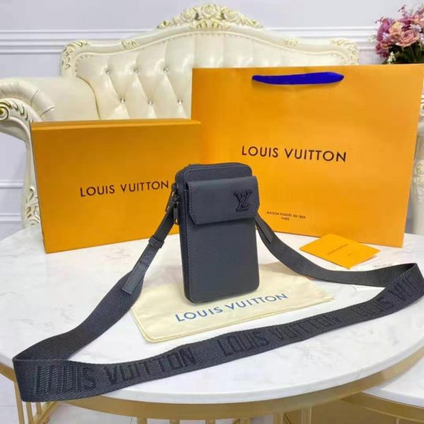 Louis Vuitton LV Unisex Aerogram Phone Pouch Black Grained Calf Cowhide Leather (7)
