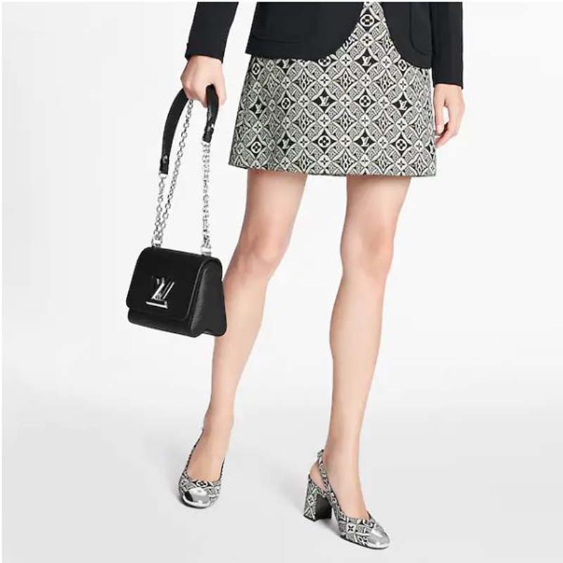 Louis Vuitton LV Women Chérie Pump in Patent Monogram Canvas and Patent  Calf Leather - LULUX