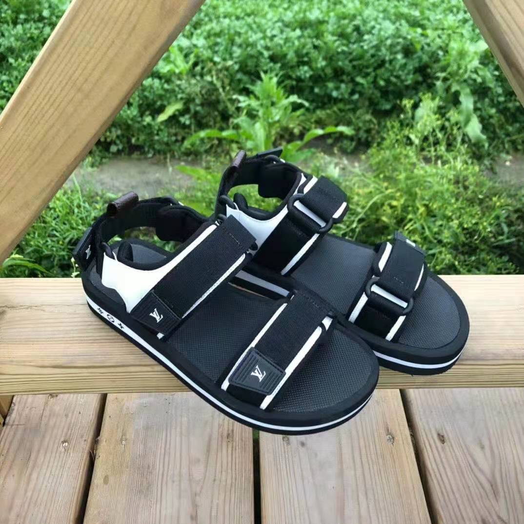 Louis Vuitton Dita Flat Sandal BLACK. Size 36.0