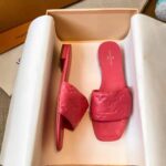 Louis Vuitton LV Women Revival Flat Mule Pink Monogram-Embossed Lambskin – Bild 8