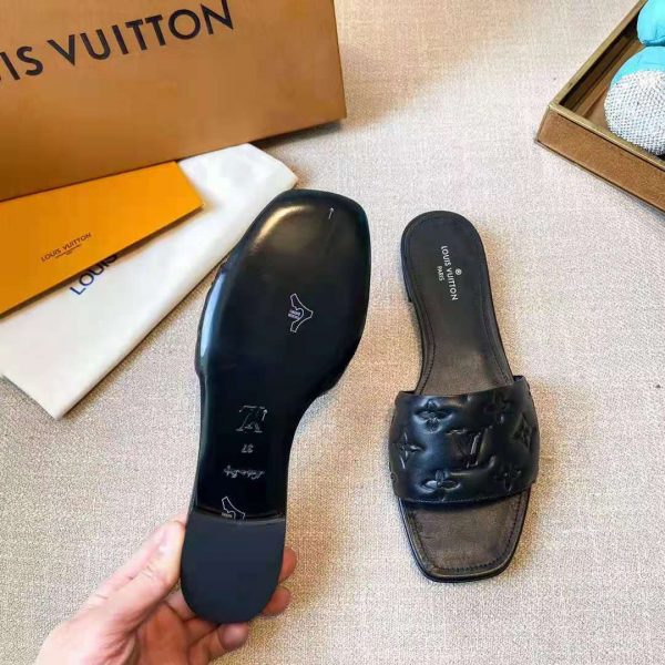 Louis Vuitton LV Women Revival Flat mule Black Monogram-Embossed Lambskin (10)