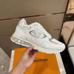 Louis Vuitton Men Run Away Sneaker White Mix of Materials Monogram Flowers - Bild 6