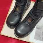 Louis Vuitton Women Metropolis Flat Ranger Calf Leather and Patent Monogram Canvas - Imagen 10