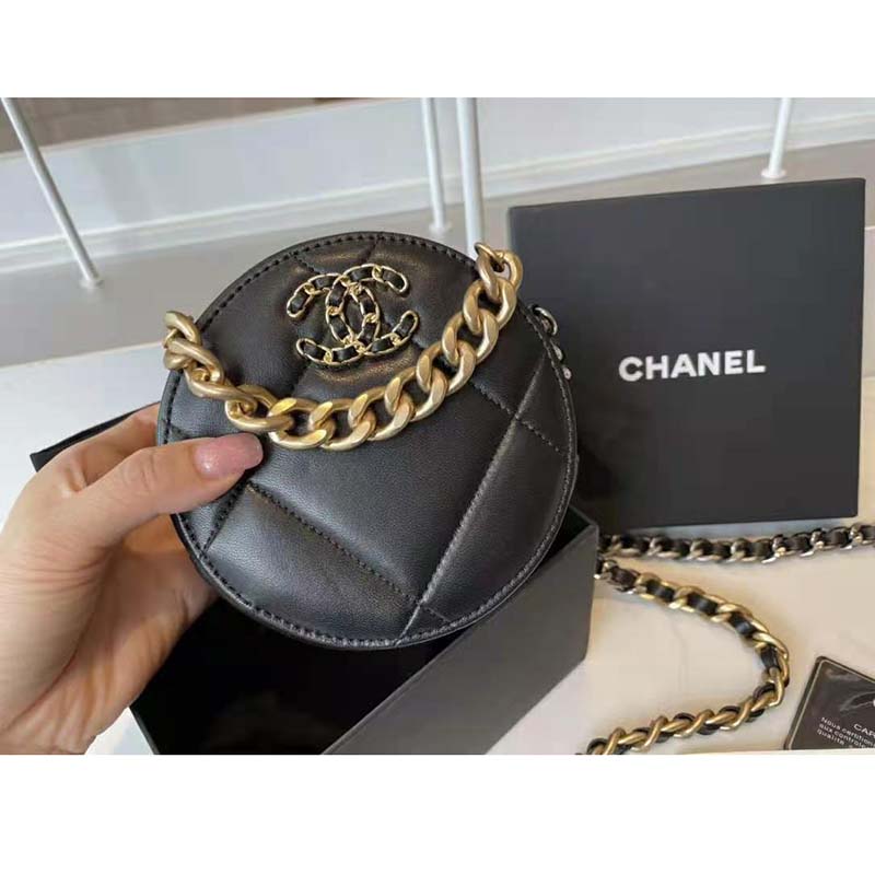 Chanel Women Chanel 19 Clutch with Chain Lambskin Gold Silver-Tone ...