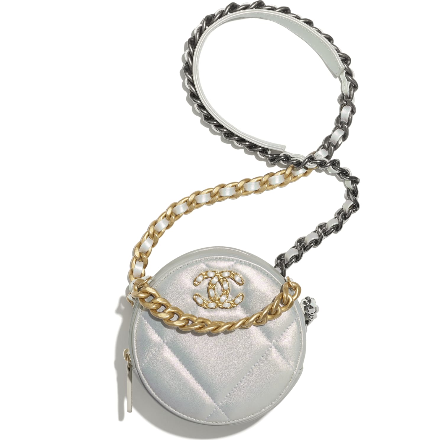 Clutch with chain - Shiny aged calfskin & gold-tone metal, white — Fashion