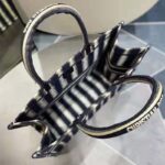 Dior Women Book Tote Blue D-Stripes 'Christian Dior' Embroidery - Imagen 7