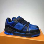 Louis Vuitton LV Unisex LV Trainer Sneaker Black Monogram-Embossed Grained Calf Leather – Bild 3