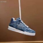 Louis Vuitton Unisex LV Trainer Sneaker Blue Monogram Denim Flowers Rubber LV Initials - Imagen 2
