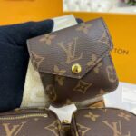 Louis Vuitton Unisex Utility Crossbody Bag Monogram Coated Canvas Natural Cowhide Leather - immagine 12