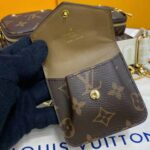 Louis Vuitton Unisex Utility Crossbody Bag Monogram Coated Canvas Natural Cowhide Leather - immagine 10