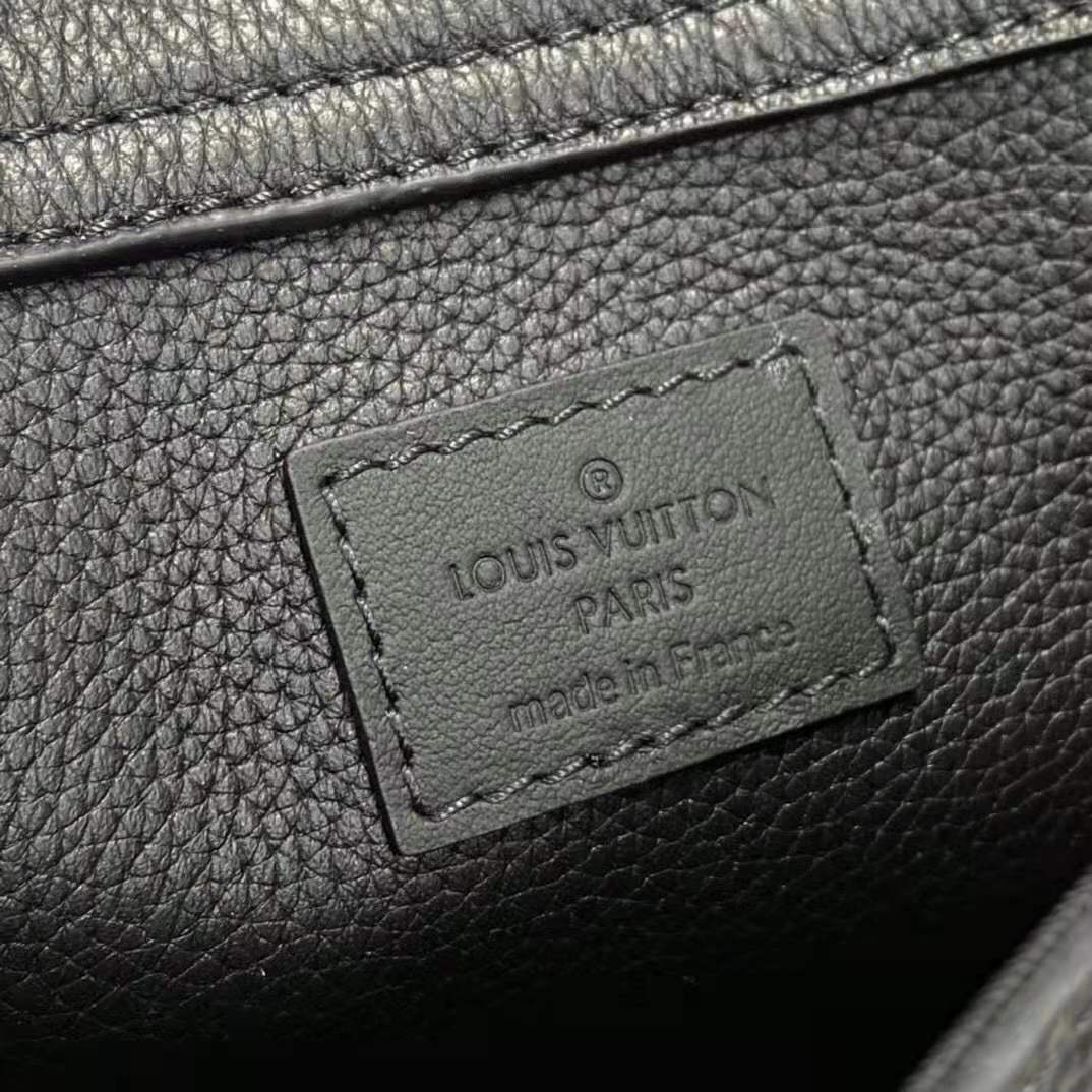Louis Vuitton LV Unisex Aerogram Slingbag Black Grained Calf Leather - LULUX