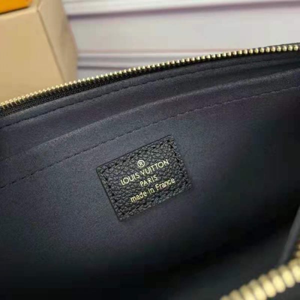 Louis Vuitton LV Unisex Black Multi Pochette Accessoires Embossed Supple Grained Cowhide (10)