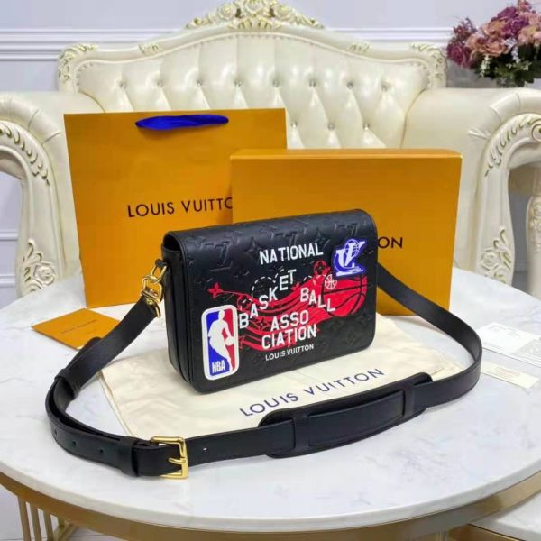 Louis Vuitton LV Unisex LVXNBA Studio Messenger Bag Black Cowhide Leather (10)