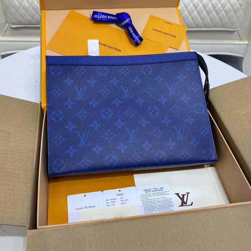 Louis Vuitton Pochette Voyage Taiga