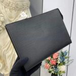 Louis Vuitton LV Unisex Pochette Voyage MM Taiga Leather Zip Closing System – Bild 6