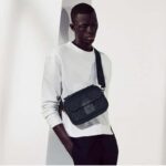 Louis Vuitton LV Unisex S Lock Messenger Black Monogram Embossed Taurillon Cowhide Leather - immagine 15