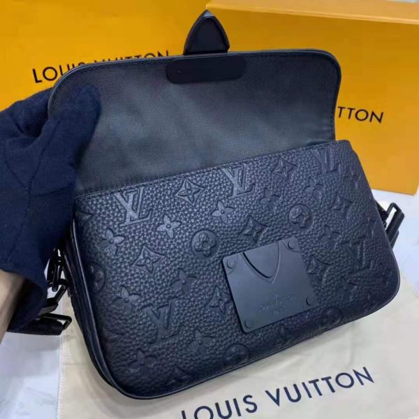 Louis Vuitton LV Unisex S Lock Messenger Black Monogram Embossed Taurillon Cowhide Leather (6)
