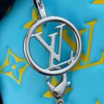 Louis Vuitton LV Women Pochette Coussin Green Monogram Embossed Lambskin – Bild 8