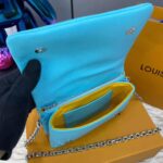 Louis Vuitton LV Women Pochette Coussin Green Monogram Embossed Lambskin – Bild 7