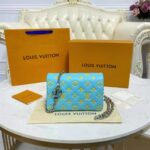 Louis Vuitton LV Women Pochette Coussin Green Monogram Embossed Lambskin – Bild 2