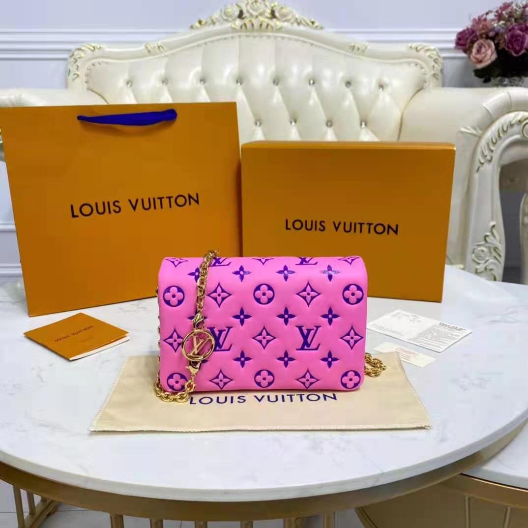 Louis Vuitton LV Pochette Coussin Pink Lambskin ref.293051 - Joli