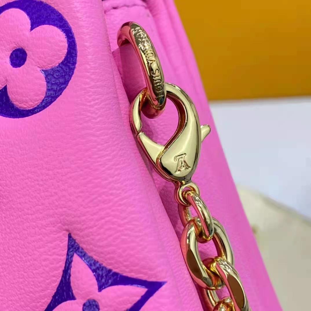 Louis Vuitton LV pochette coussin new Pink Leather ref.375262