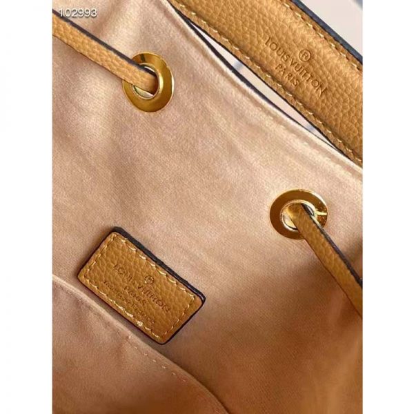 Louis Vuitton Unisex Lockme Bucket Bag Arizona Beige Grained Calf Leather (9)
