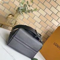 Louis Vuitton Unisex Lockme Bucket Bag Black Grained Calf Leather (14)