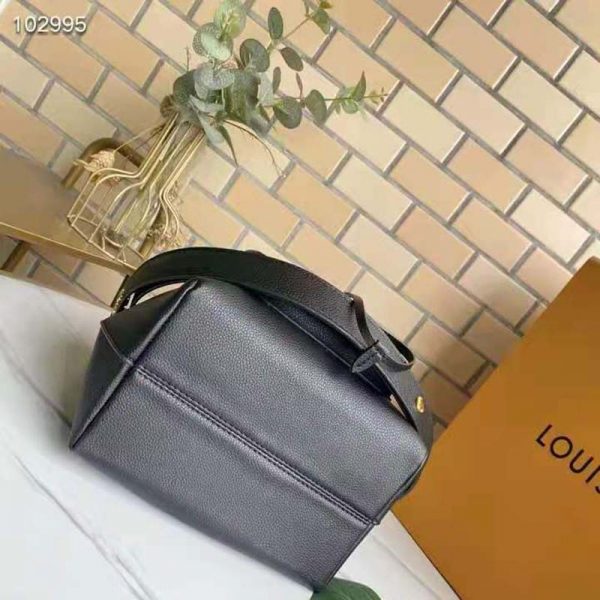 Louis Vuitton Unisex Lockme Bucket Bag Black Grained Calf Leather (13)