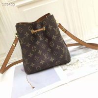 Louis Vuitton Women NéoNoé MM Bucket Bag Caramel Brown Monogram Coated Canvas