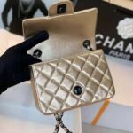 Chanel Women Classic Handbag Metallic Lambskin Black Metal Gold – Bild 10