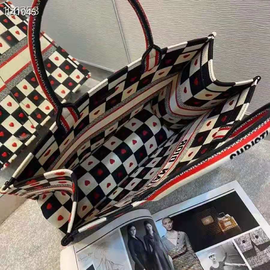 Dior Book Tote Dioramour D-Chess Medium Canvas Black / White / Red