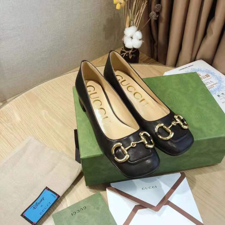 gucci deva ballet flats with chain and horsebit