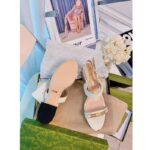 Gucci GG Women Sandal with Chain-Shaped Heel Butter Colored Leather with Off-White - immagine 9