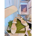 Gucci GG Women Sandal with Chain-Shaped Heel Butter Colored Leather with Off-White - immagine 4