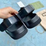 Gucci GG Women Sandal with Mini Double G Black Rubber - immagine 9