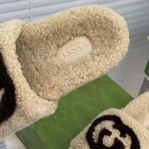 Gucci GG Women Slide Sandal with Interlocking G Light Brown Interlocking G Merino Wool (8)