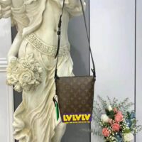 Louis Vuitton LV Unisex Cruiser Messenger Monogram Coated Canvas Cowhide Leather