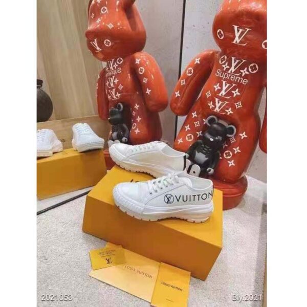 Louis Vuitton LV Unisex LV Squad Sneaker White Canvas and Calf Leather (5)