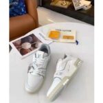 Louis Vuitton LV Unisex LV Trainer Sneaker White Grained Calf Leather Rubber Outsole - immagine 5