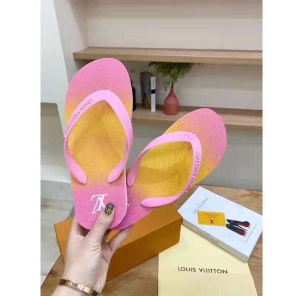 Louis Vuitton LV Women Arcade Flat Thong Pink Rubber Micro Outsole (11)
