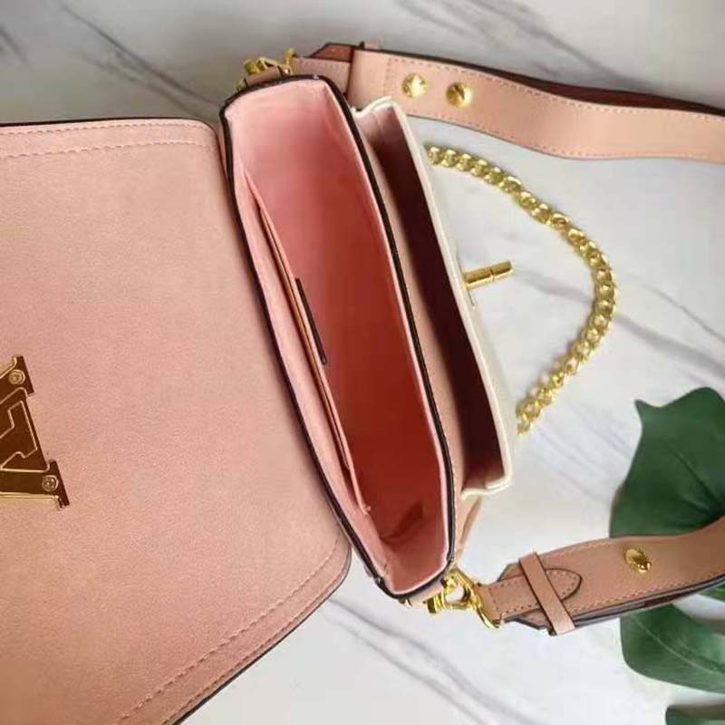 Louis Vuitton Lockme Tender Leather Handbag Pink ref.980998 - Joli Closet