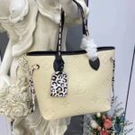 Louis Vuitton LV Women Neverfull MM Tote Bag Wild at Heart Cream Embossed Supple Grained Cowhide – Image 4