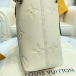 Louis Vuitton LV Women Neverfull MM Tote Bag Wild at Heart Cream Embossed Supple Grained Cowhide – Image 9