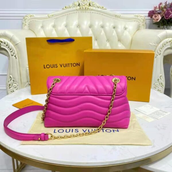 Louis Vuitton LV Women New Wave Chain Bag Handbag Agathe Pink Smooth Cowhide Leather (14)